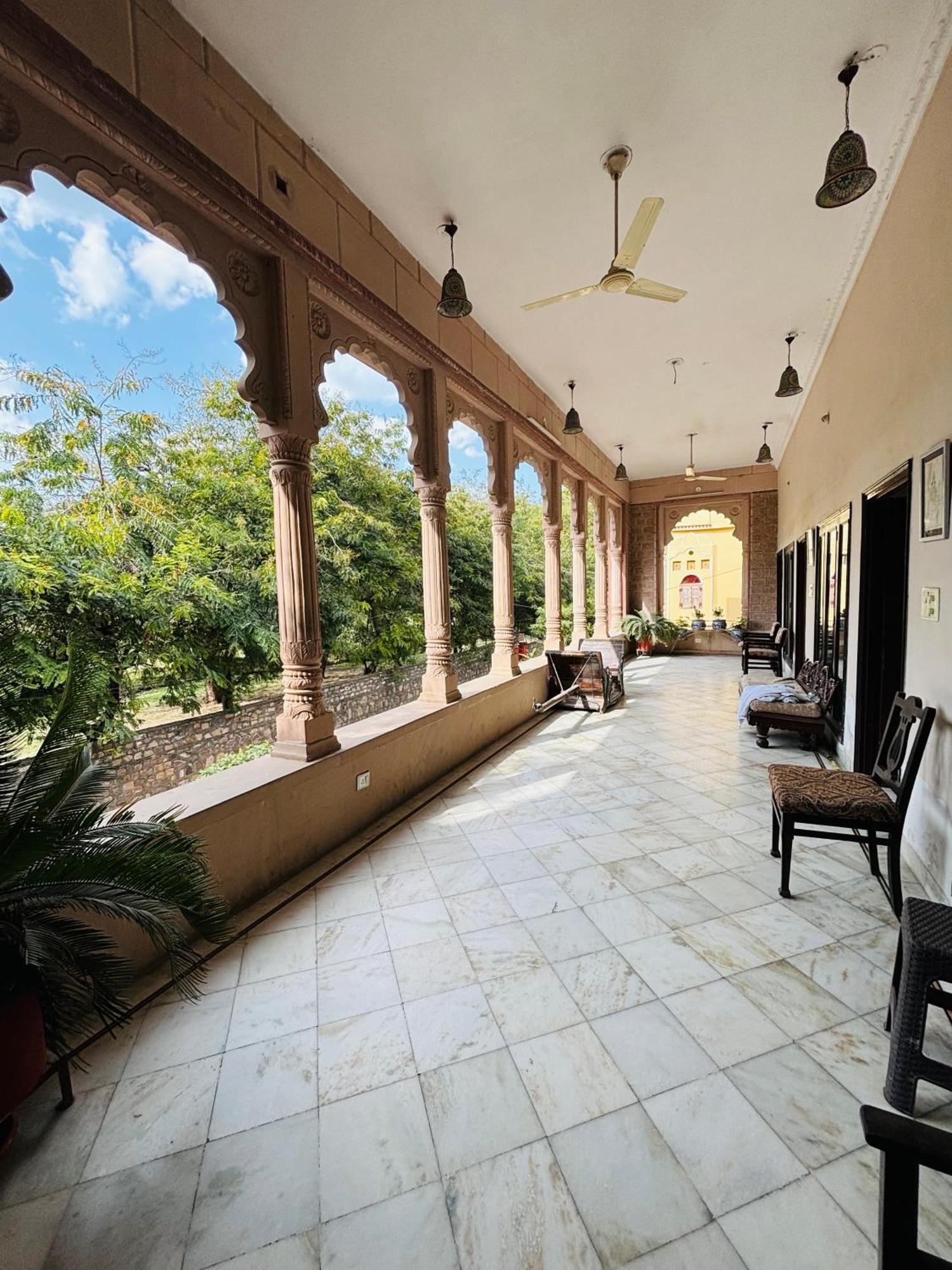 Hotel Karan Villas Kota  Eksteriør billede