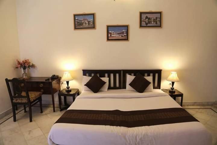 Hotel Karan Villas Kota  Eksteriør billede